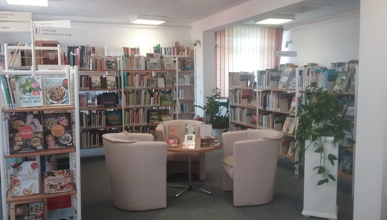 Bibliothek neu, &copy; Birgit Paepcke