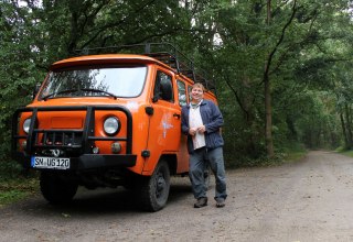 Schaalsee-Safari, Andreas Ermisch mit seinem Buchanka // © Amelie Uding Schaalsee-Safari, Andreas Ermisch mit seinem Buchanka // © Amelie Uding