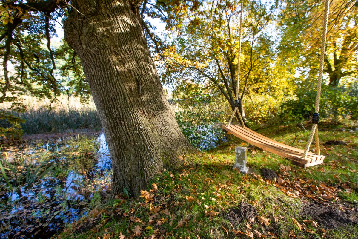 Uitnodiging om te dromen in Kasteelpark Gorow // © Schlossgut Gorow / Florian Foest Uitnodiging om te dromen in Kasteelpark Gorow // © Schlossgut Gorow / Florian Foest