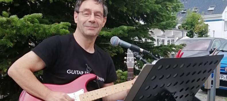 Marco Pacco: Best live entertainment | Restaurant Zingster Scheune // &copy; Marco Blasi