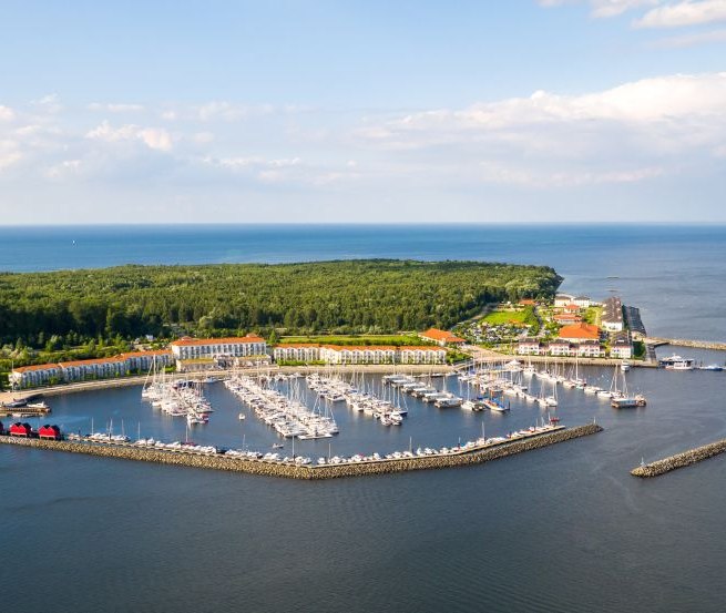 Luftansicht der YachtWelt Wei&szlig;e Wiek // &copy; Moritz Kertzscher