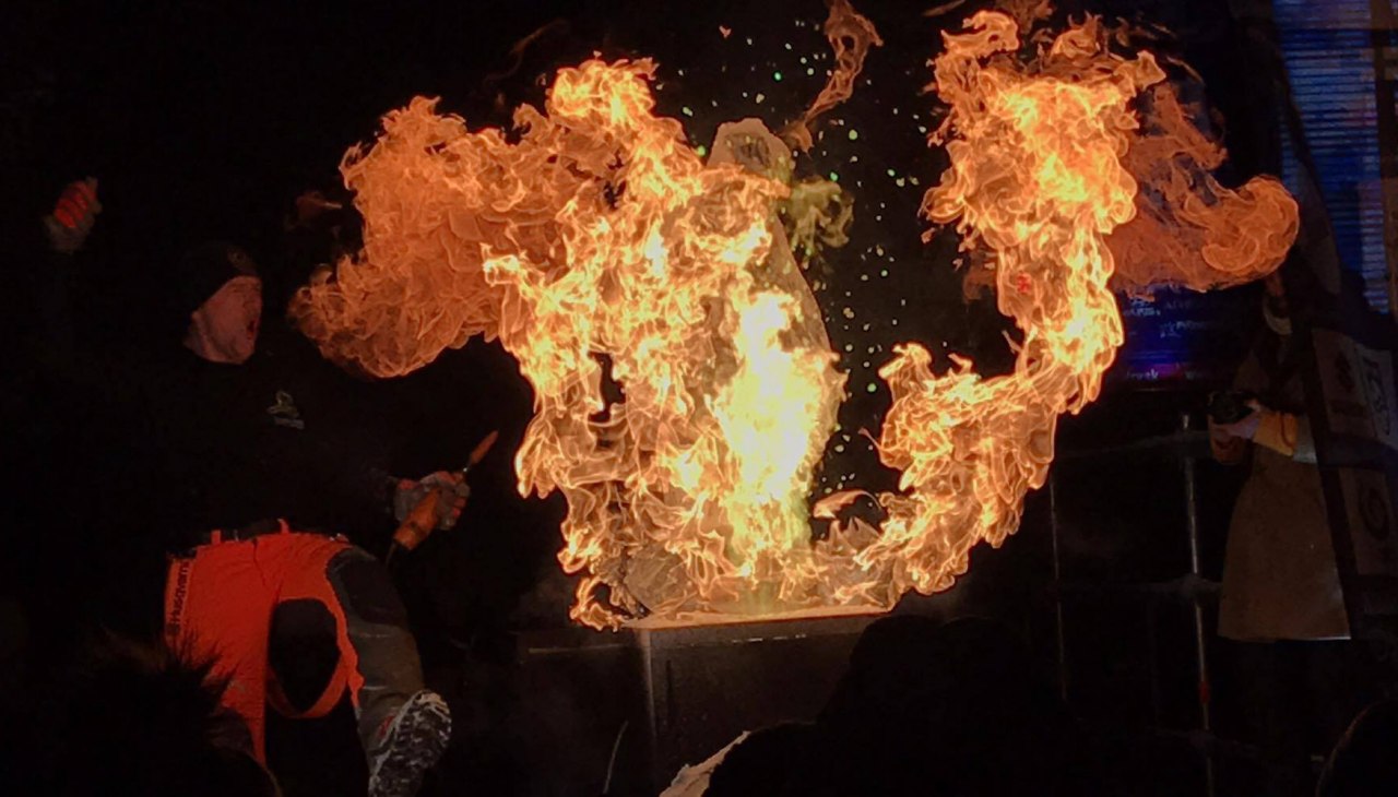 Lodowi rzeźbiarze w akcji, © Zsolt M. Toth Lodowi rzeźbiarze w akcji, © Zsolt M. Toth