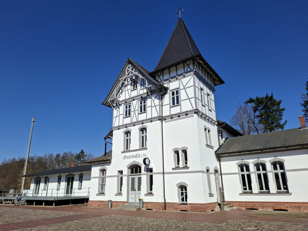 old Gadebusch train station // © adfc-Schwerin old Gadebusch train station // © adfc-Schwerin