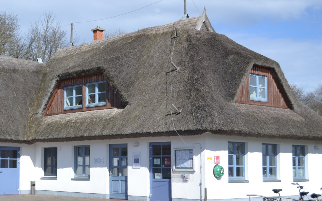 Tourist information in monastery, © Hiddenseer Hafen- und Kurbetrieb