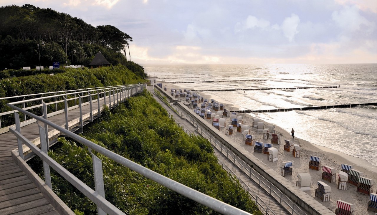 Drempelvrije toegang tot het strand, © Kurverwaltung OBN Drempelvrije toegang tot het strand, © Kurverwaltung OBN