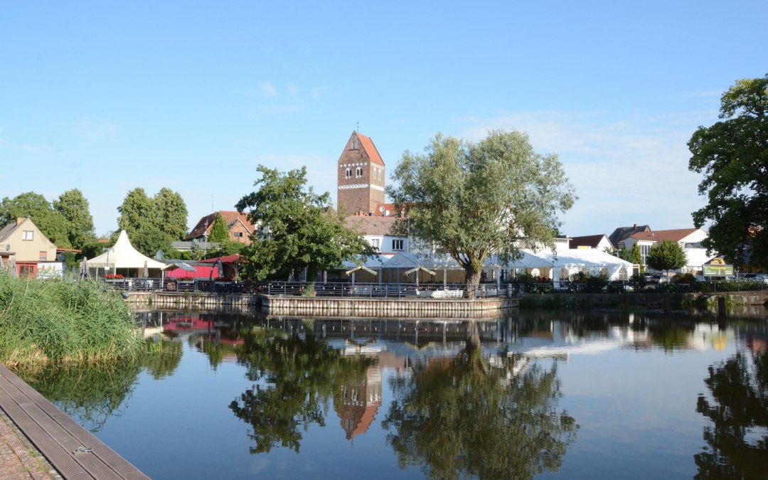 Rustplaats voor waterwandelaars bij de Parchim-stuwdam, © Tourismusverband Mecklenburg-Schwerin
