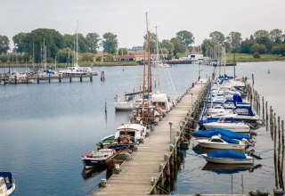 Hafen im Hauptort Kirchdorf // © Liene Photografie Nadine Sorgenfried Hafen im Hauptort Kirchdorf // © Liene Photografie Nadine Sorgenfried