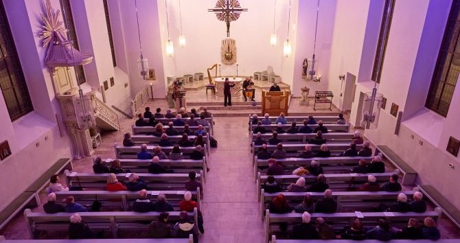 &copy; Oliver Borchert