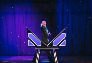 &copy; Felix Jenzowsky