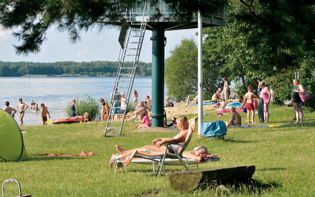 zonnebaden gazon-vieringen, © Waren (Müritz) Kur- und Tourismus GmbH