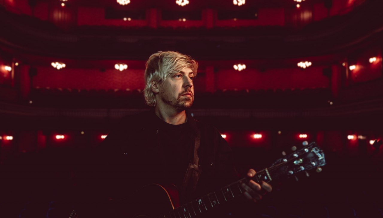 BINZ & VRIENDEN: Philipp Poisel op adventsreis, © Sophie Seybold BINZ & VRIENDEN: Philipp Poisel op adventsreis, © Sophie Seybold