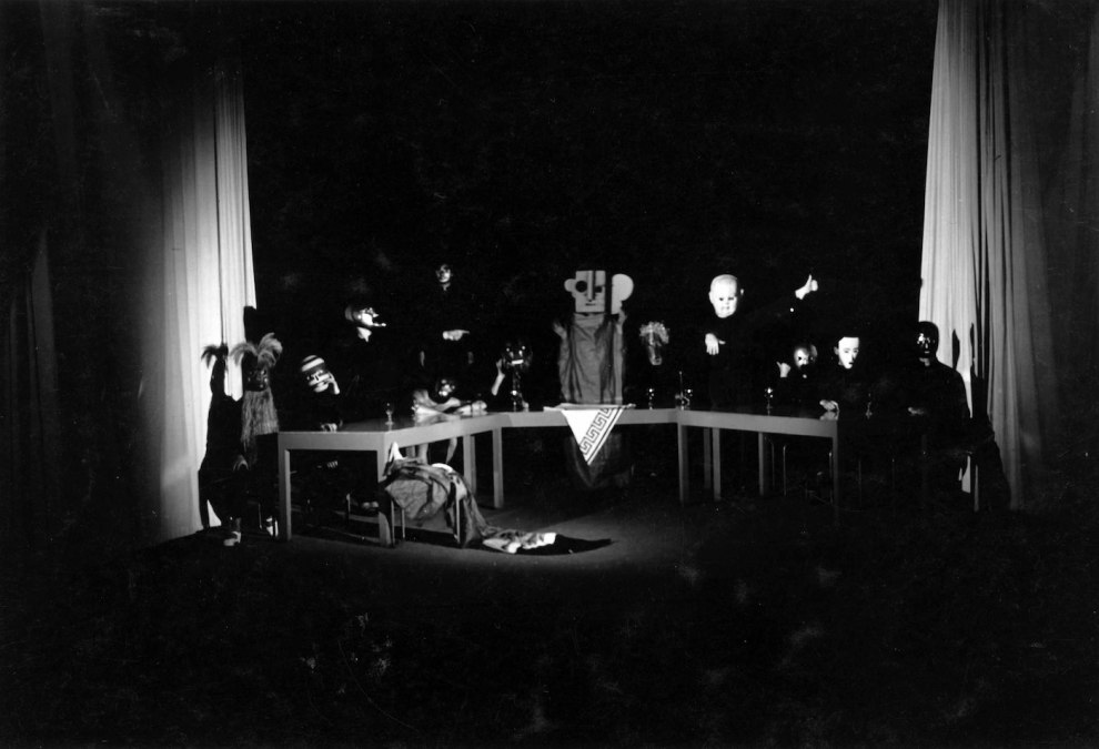 Masked choir II, © Bauhaus-Archiv  Museum für Gestaltung, Berlin