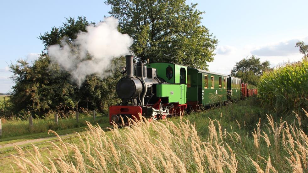 Met de stoomlocomotief tussen Schwichtenberg en Uhlenhorst, © Steffen's Werbe- und Eventagentur