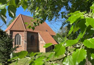 Wallfahrtskirche St. Ewald Bodstedt // &copy; S&uuml;dliche Boddenk&uuml;ste