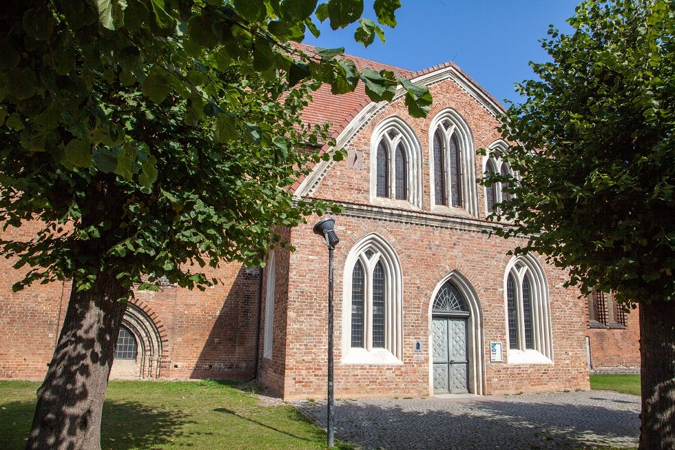 zijdelingse ingang vallei van de kerk Schwaan, © Frank Burger