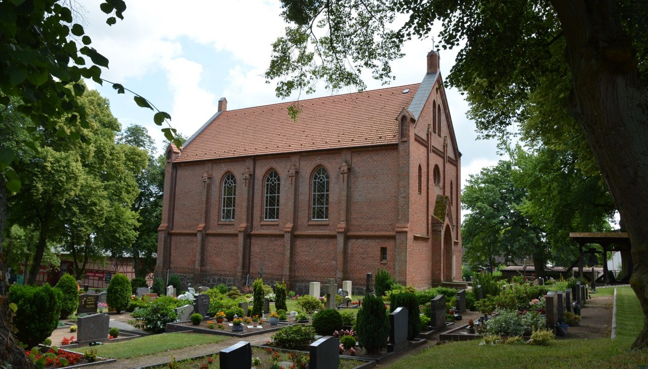 Plate dorpskerk, © Foto: Karl-Georg Haustein