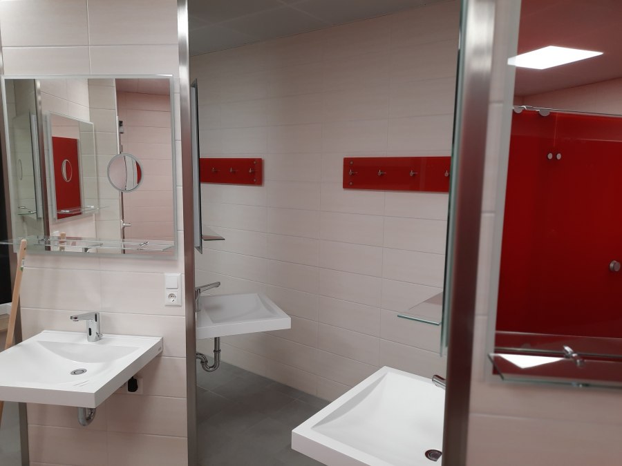 Sanitary area Caravan & Resort at Lake Kosenow, © caravan