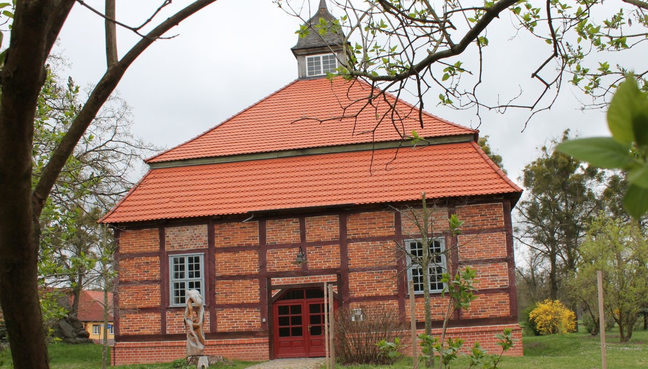 A popular meeting place for art lovers: the Remplin Art Chapel., © Thomas Koch