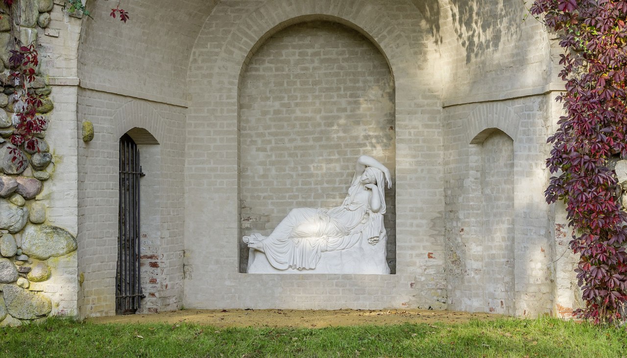 Resting Egeria, Rheinsberg Castle Garden, &copy; SPSG, P.-M. Bauers