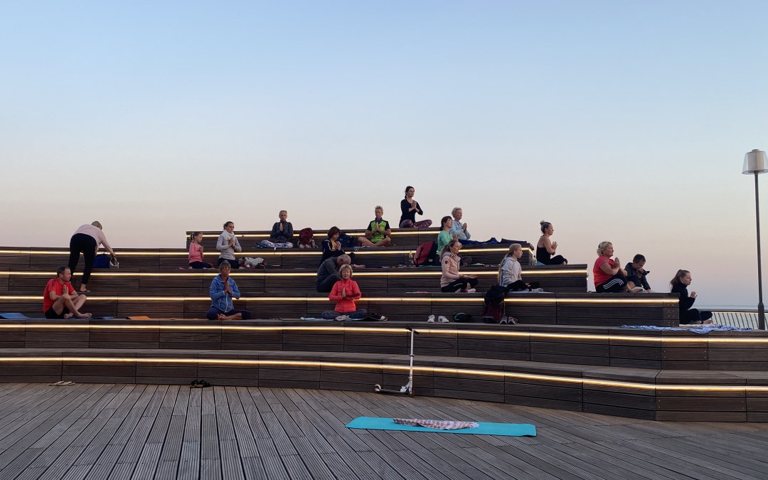 Yoga bij zonsopgang, © Sonnenaufgangs-Yoga