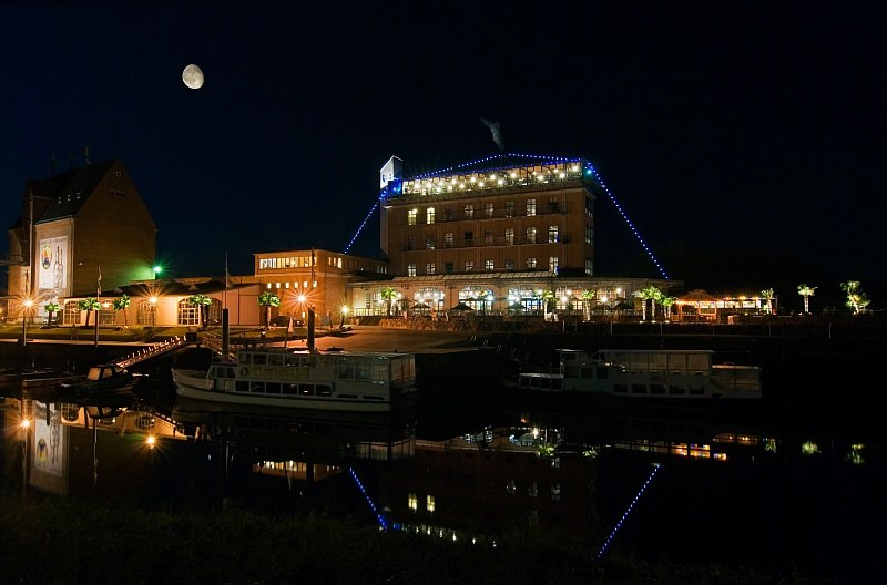 &copy; Hotel D&ouml;mitzer Hafen
