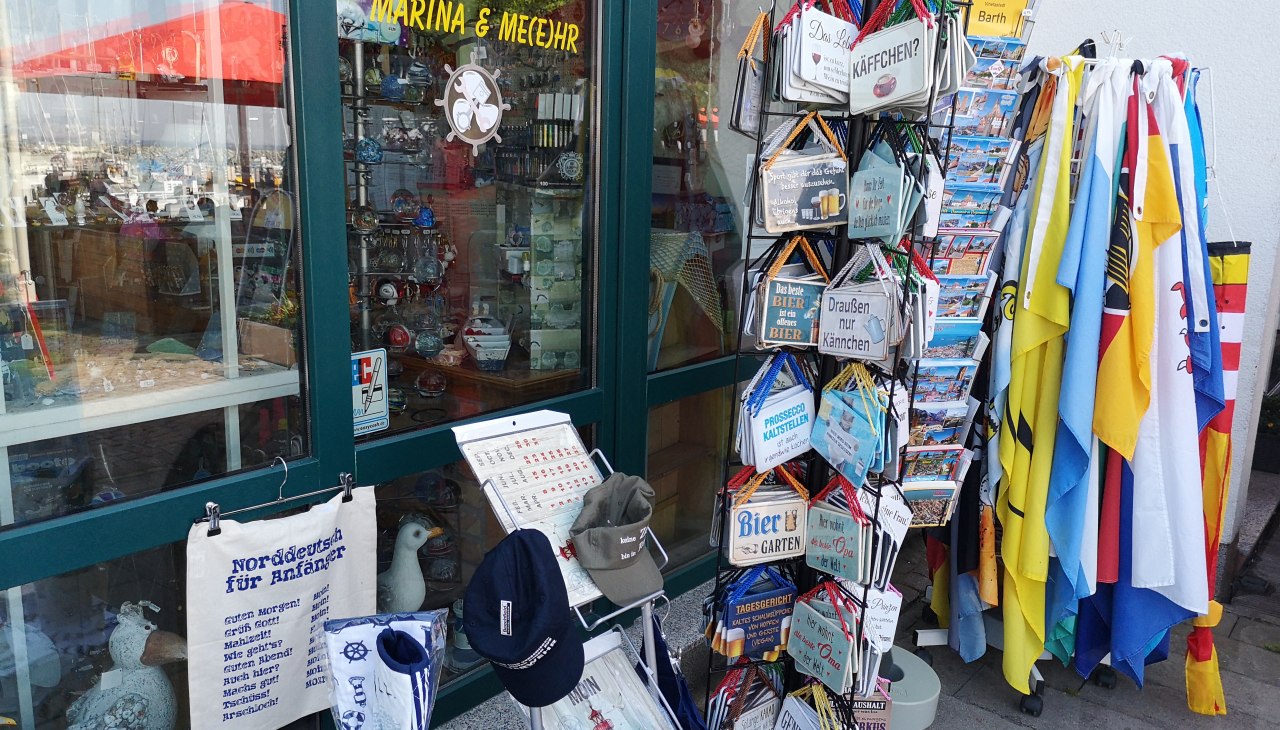 Aanbieding jachthavenwinkel I, © Paszehr