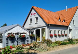 Exterior view, © Glander