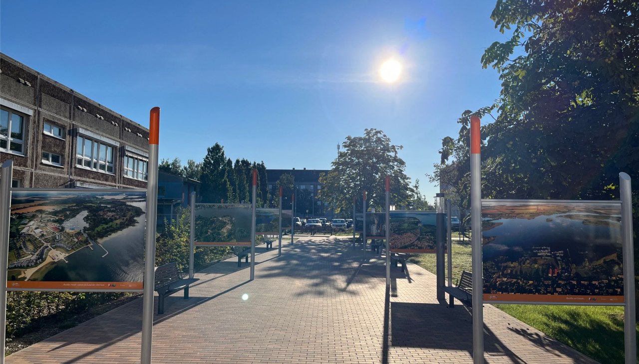 Wystawa zdjęć lotniczych - Dom Gościa i Obywatela Rechlin, &copy; TDG Rechlin mbH