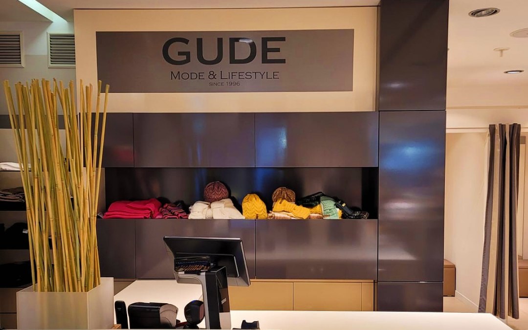 Gude Mode & Lifestyle Counter, © Gude Mode & Lifestyle