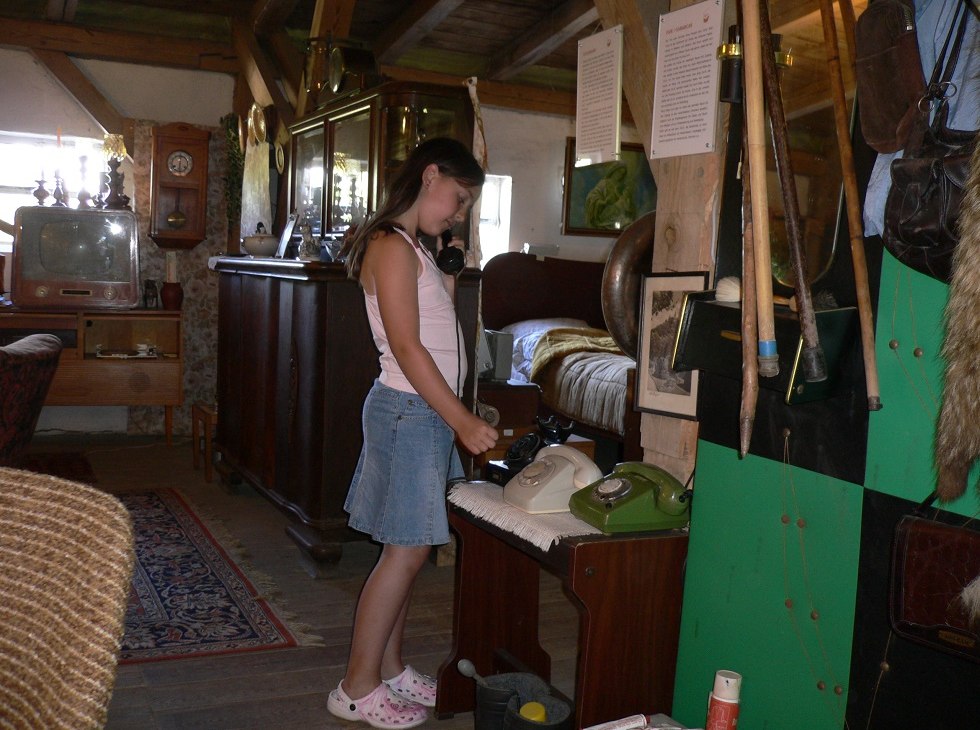 Discoveries on the upper floor of the warehouse, © H.Koch / Dorf Museum Lohmen