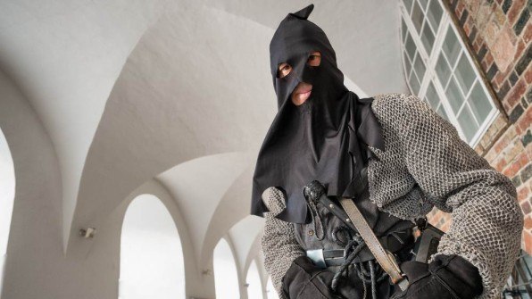 The executioner waiting for the guests, &copy; Georg Scharnweber