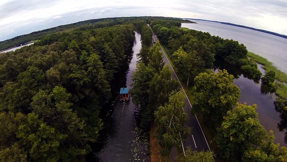 Door de Langen Graben van het binnenmeer van Schwerin naar de Ziegelsee, &copy; TMV/S. H. Witzel