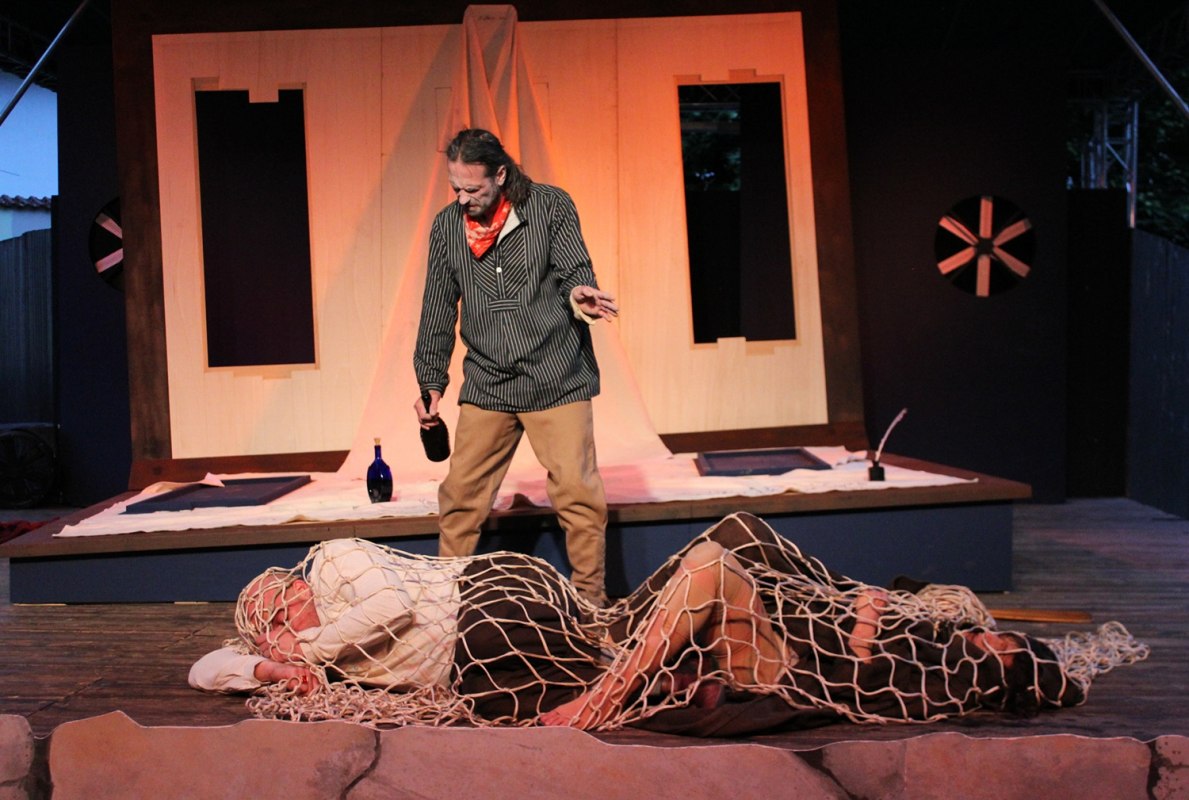 &copy; Compagnie de Comedie