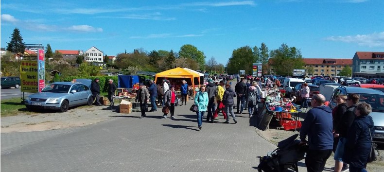 Sassnitz market, &copy; Klaus