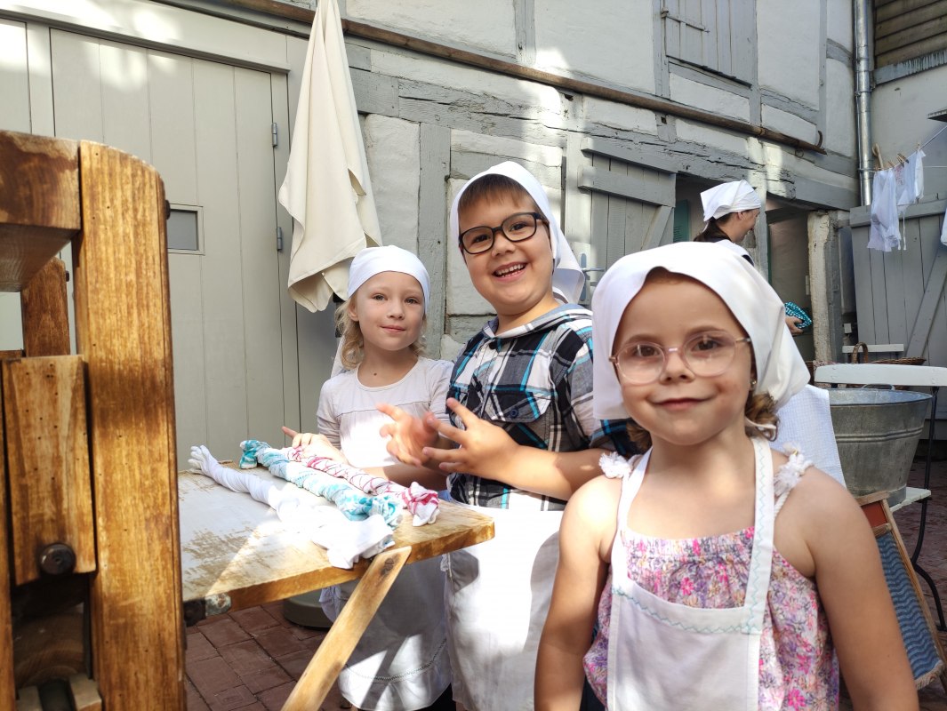 Waschtag an der Mangel Foto Jana Koch, &copy; Jana Koch