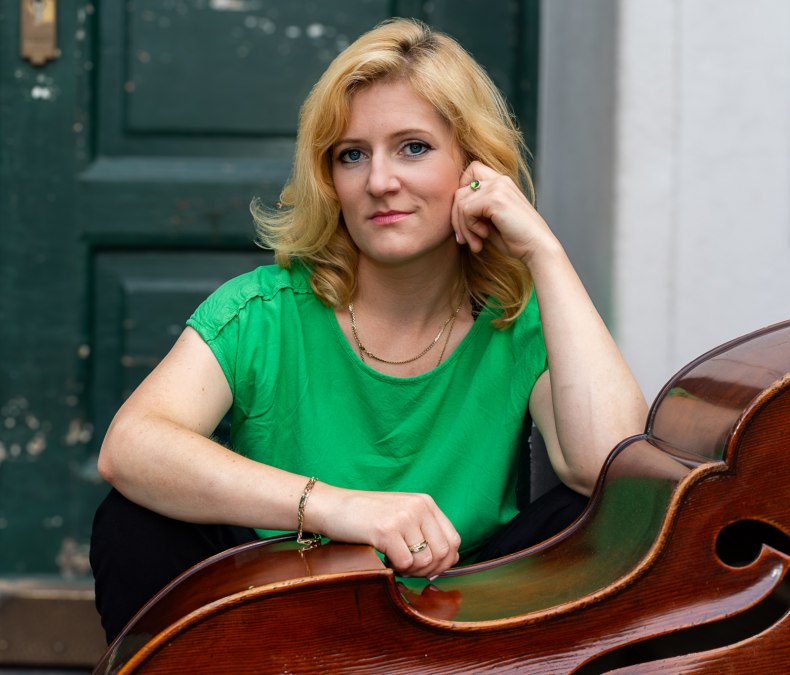 Basistka i liderka zespołu Lisa Wulff, © Alexander Kiausch Basistka i liderka zespołu Lisa Wulff, © Alexander Kiausch