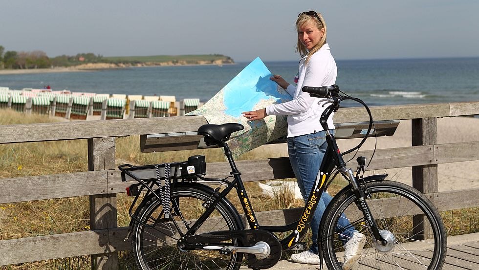 During a tour with the e-bike even the sea wind does not disturb // © VMO/D.Goehlke During a tour with the e-bike even the sea wind does not disturb // © VMO/D.Goehlke