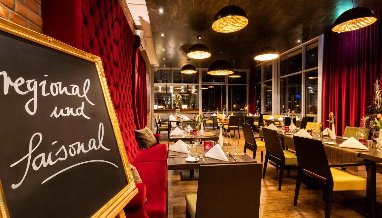 Restaurant in Hotel am Schlosspark, &copy; Christina Czybik