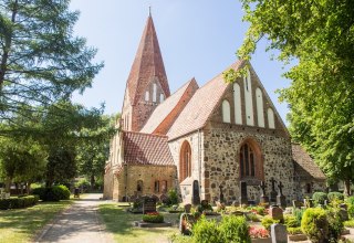 Church Lichtenhagen village with cemetery, &copy; Frank Burger