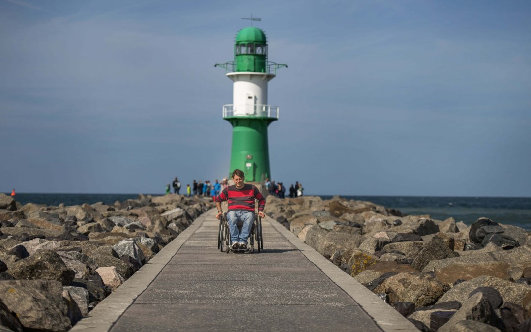 The pier head by the water is the destination of the Thalasso spa trail., © TMV/Ulrich