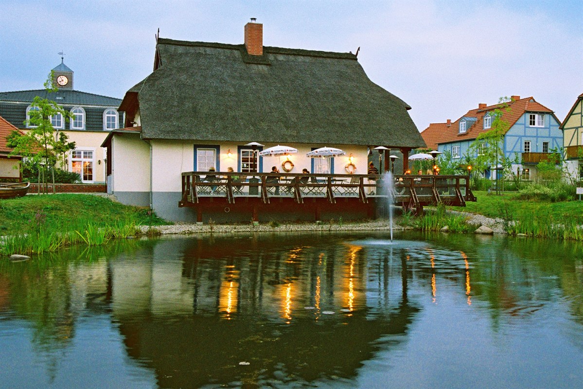 &copy; BEECH Resort Fleesensee