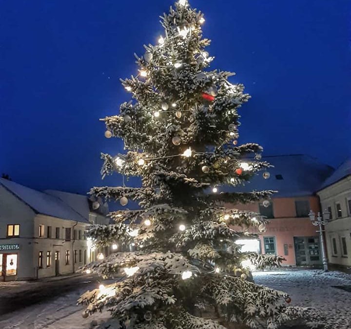 Kerstboom op het marktplein, © Gabriele Riech