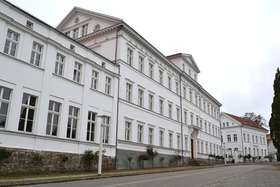 P&auml;dagogium Putbus // &copy; Tourismuszentrale R&uuml;gen
