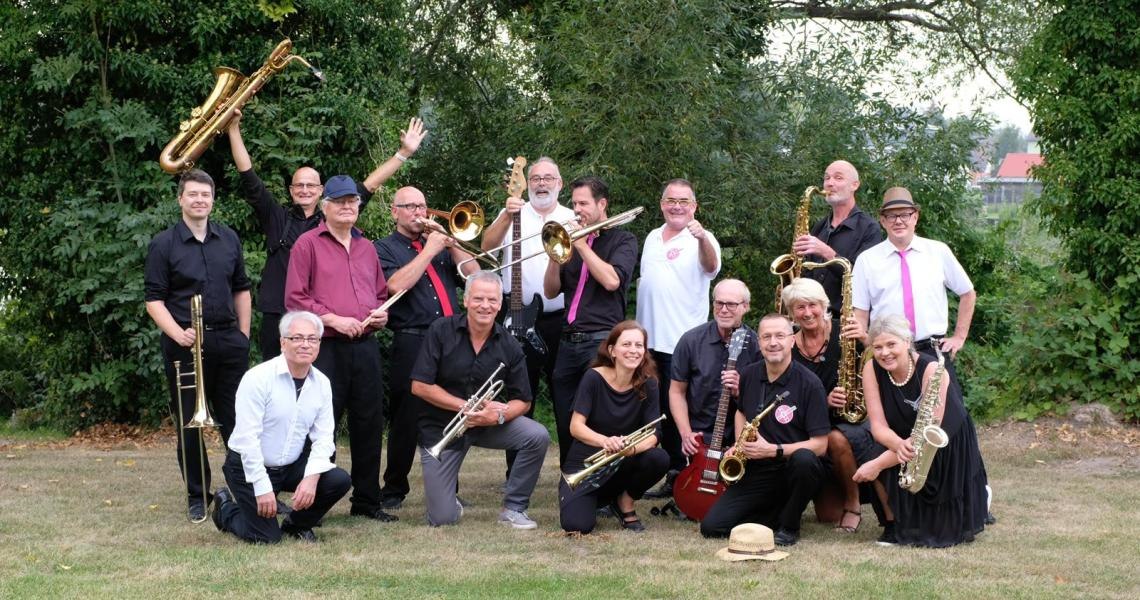 © Cross Jazz Company © Cross Jazz Company
