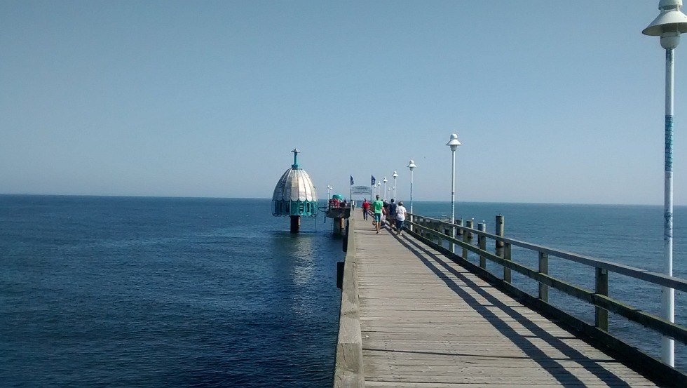 Zinnowitz pier met duikgondel // © MV-T/Fischer Zinnowitz pier met duikgondel // © MV-T/Fischer