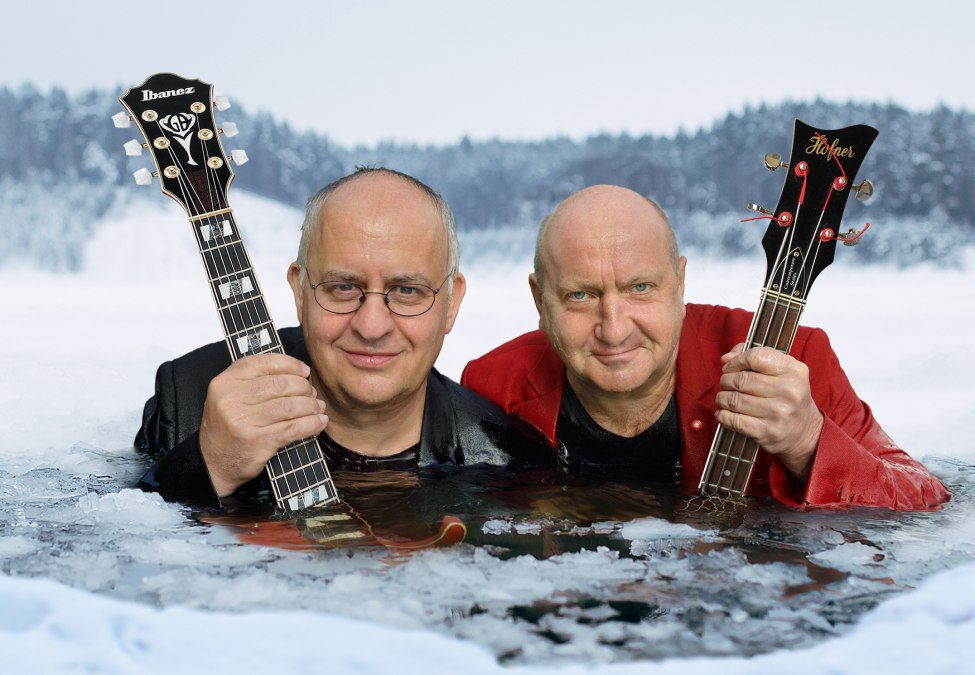 Kabaret muzyczny Schwarze Grütze: "Bardzo cienki lód", © Göran Gnaudschun