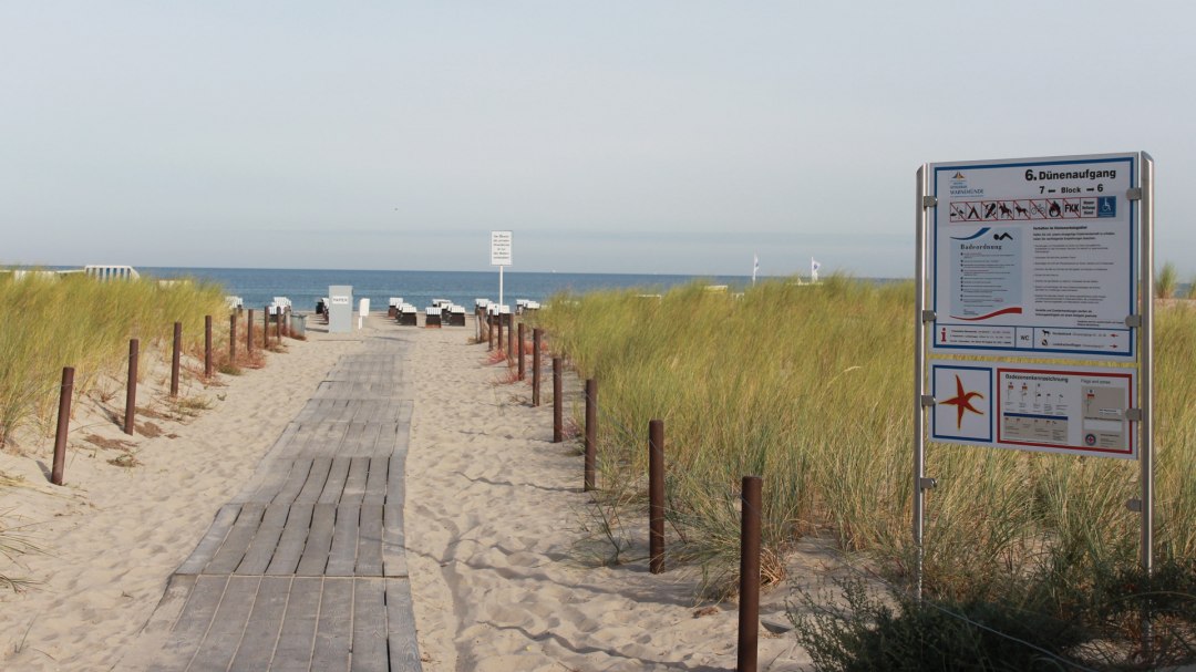 Drempelvrije toegang tot strand 6 in Warnemünde, © TZRW