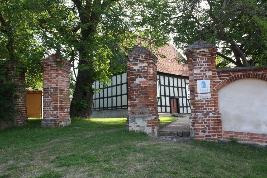 Priepert Kirche, © Amt Mecklenburgische Kleinseenplatte