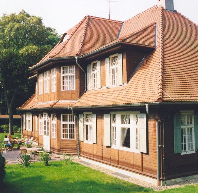 Hoofdgebouw in het jeugdvakantiepark, © Sportjugend Berlin