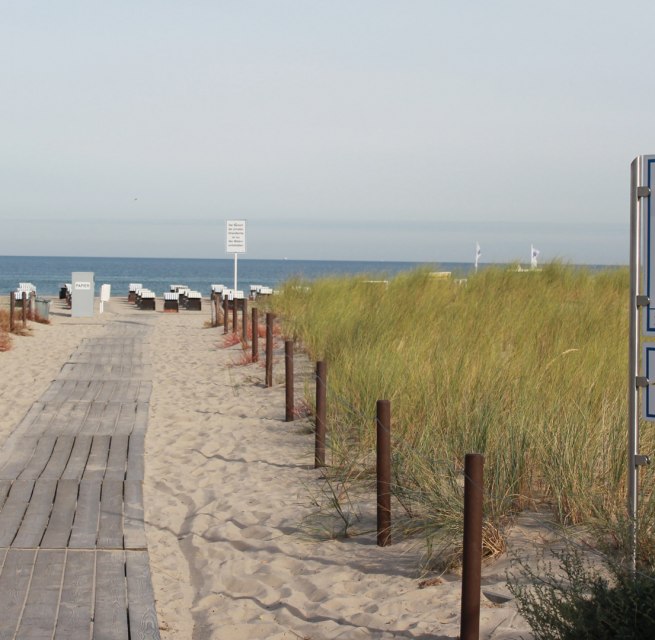 Barrierefreier Strandaufgang 6 in Warnem&uuml;nde // &copy; TZRW